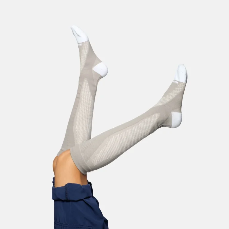nurse-yard-core-grey
